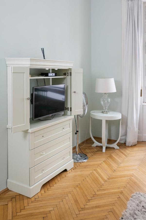 Jettsetter Luxury Apartment By Andrassy Ave & Opera Budapest Luaran gambar